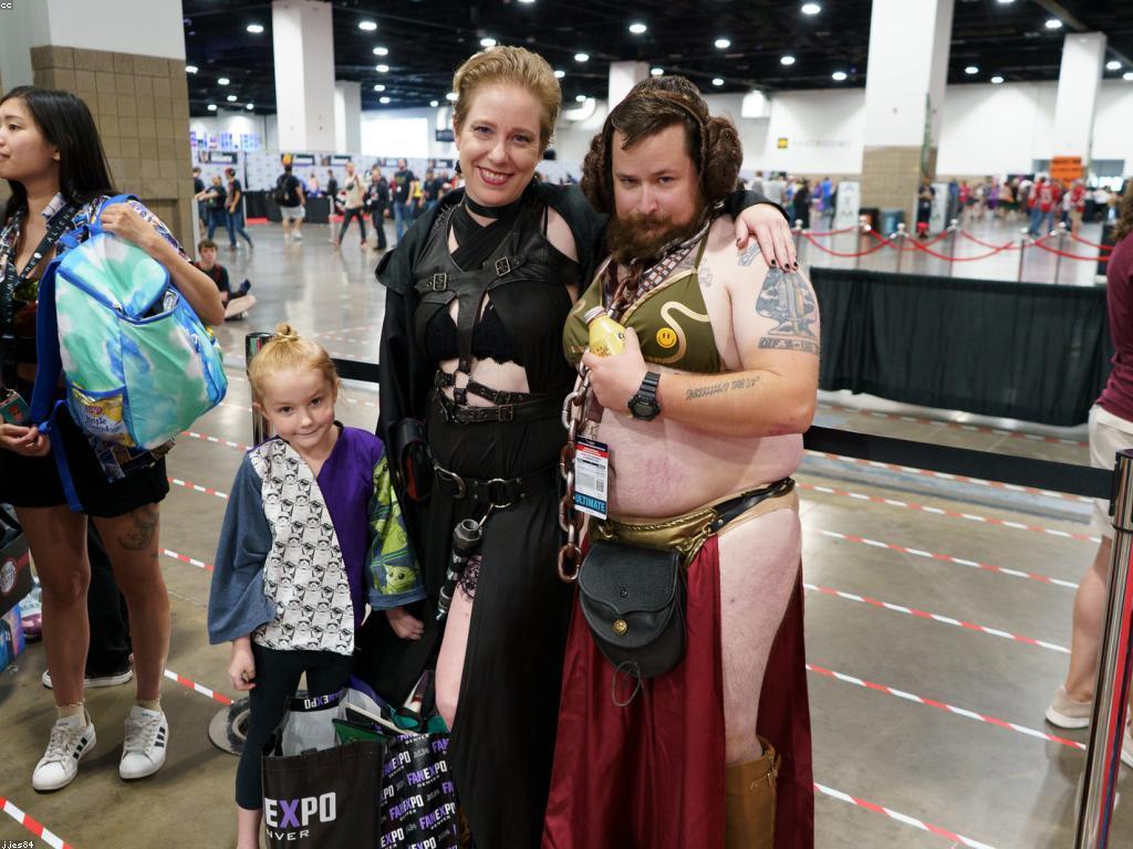 ការចូលរួមក្នុងការប្រកួតលេងសប្បាយ